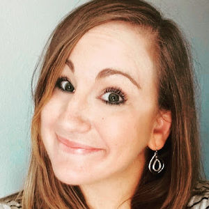 Meet your Posher, Hilary